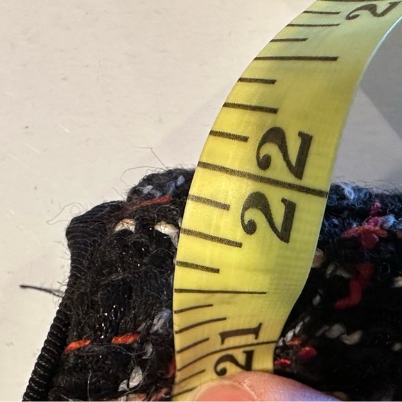 Elegant Tweed Dress Suit 16 - Picture 4 of 9